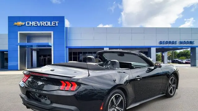 2024 Ford Mustang EcoBoost