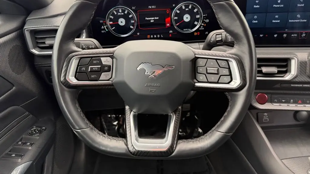 2025 Ford Mustang EcoBoost