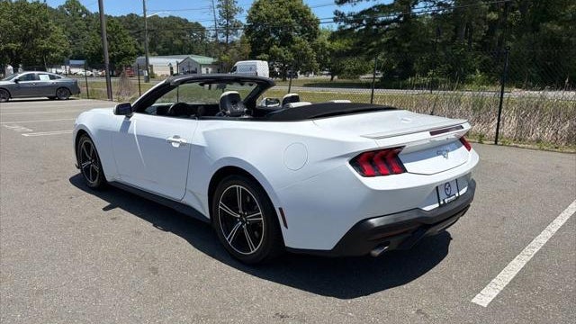 2024 Ford Mustang EcoBoost