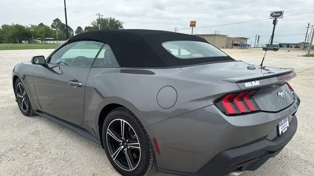 2024 Ford Mustang EcoBoost