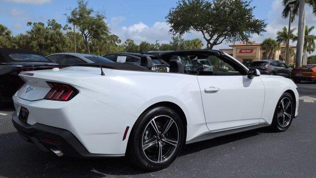 2025 Ford Mustang EcoBoost Premium