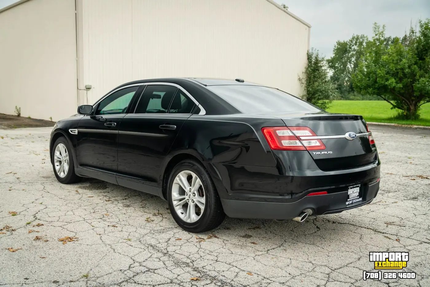 2018 Ford Taurus - $12,876