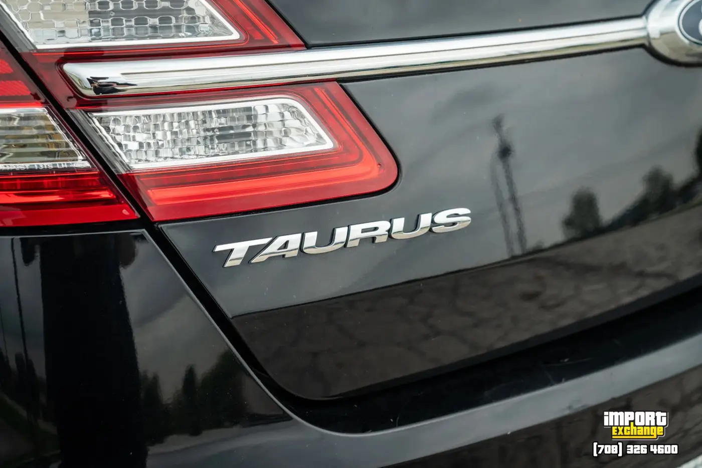 2018 Ford Taurus - $12,876