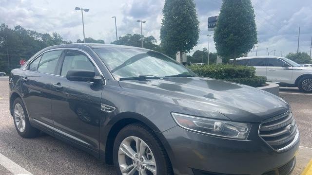 2019 Ford Taurus SE