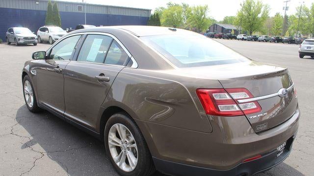 2015 Ford Taurus SE