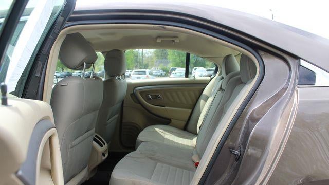 2015 Ford Taurus SE