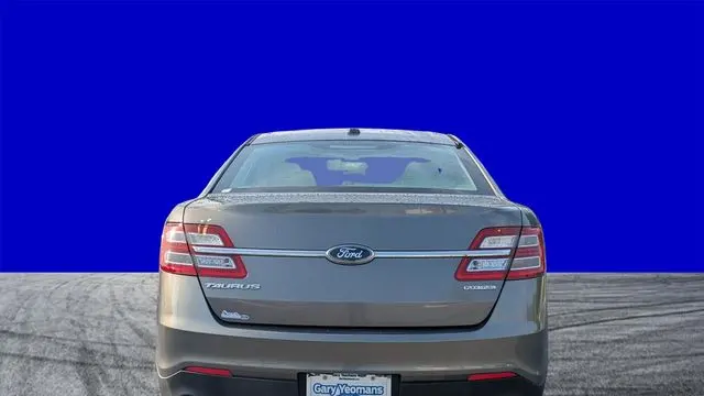 2014 Ford Taurus SE