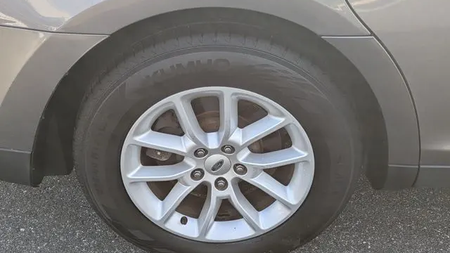 2014 Ford Taurus SE