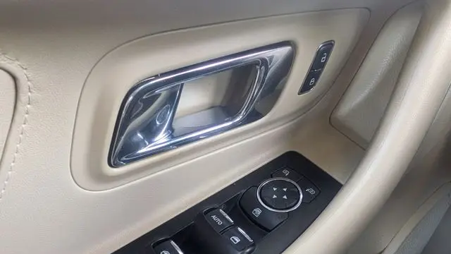 2014 Ford Taurus SE