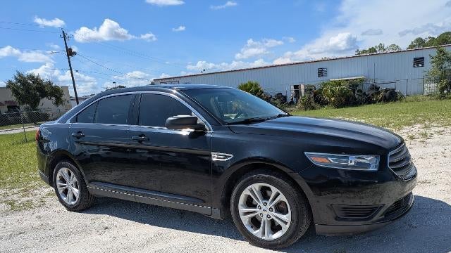 2017 Ford Taurus SE