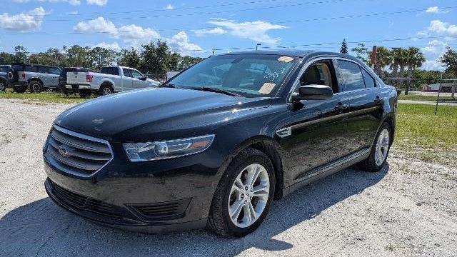 2017 Ford Taurus SE