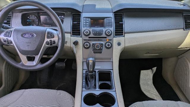2017 Ford Taurus SE