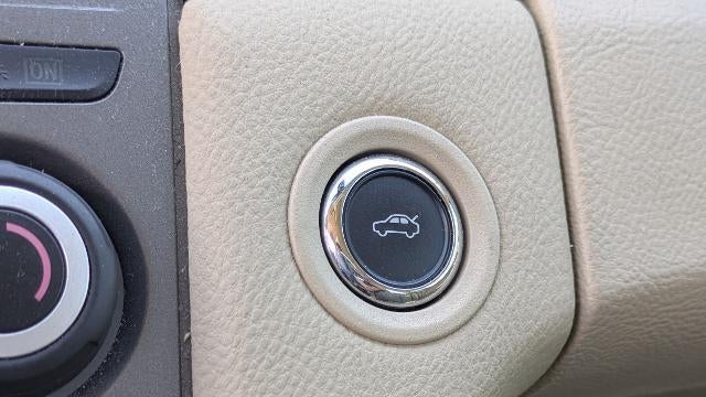 2017 Ford Taurus SE
