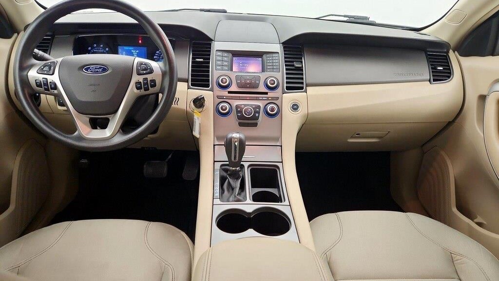 2016 Ford Taurus SE