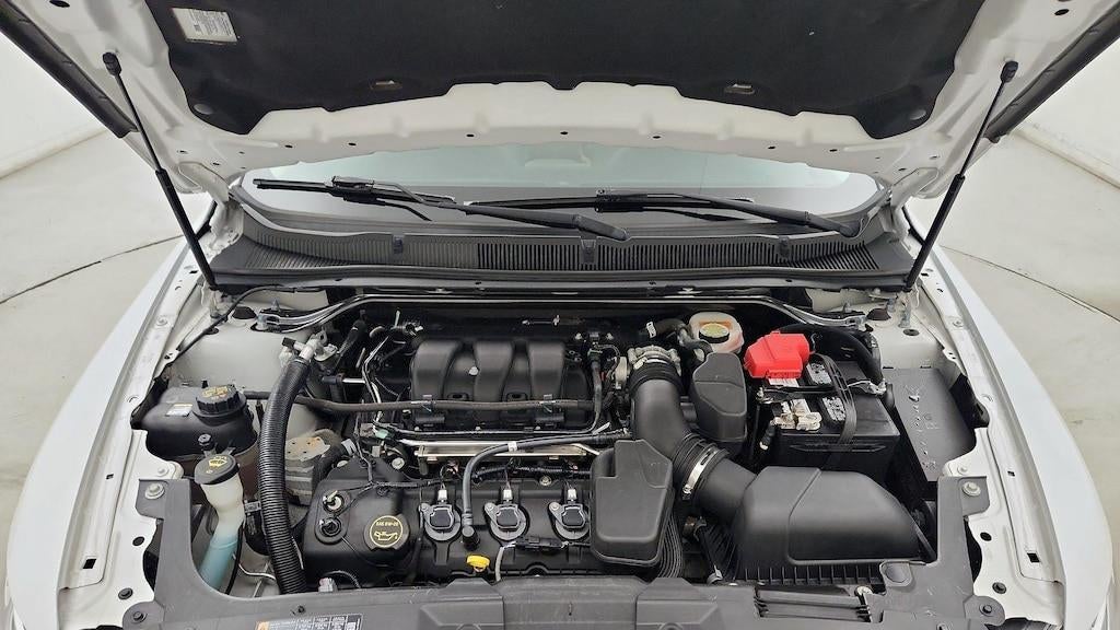 2016 Ford Taurus SE