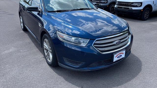 2017 Ford Taurus SE