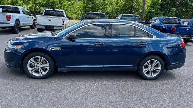 2017 Ford Taurus SE
