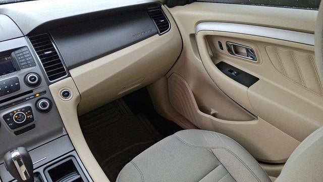 2017 Ford Taurus SE