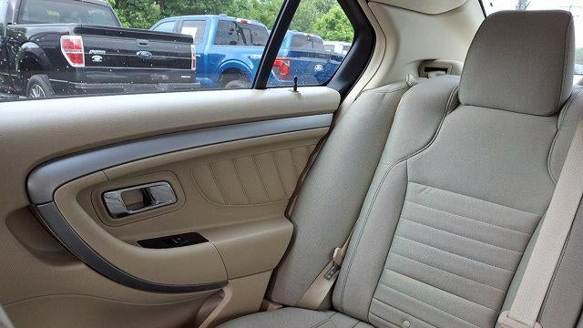 2017 Ford Taurus SE
