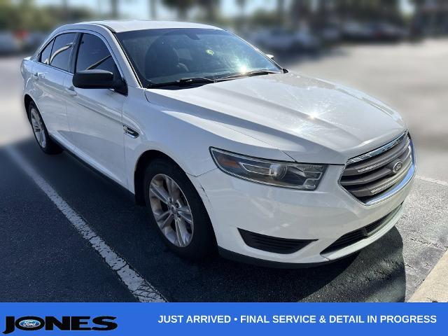 2015 Ford Taurus