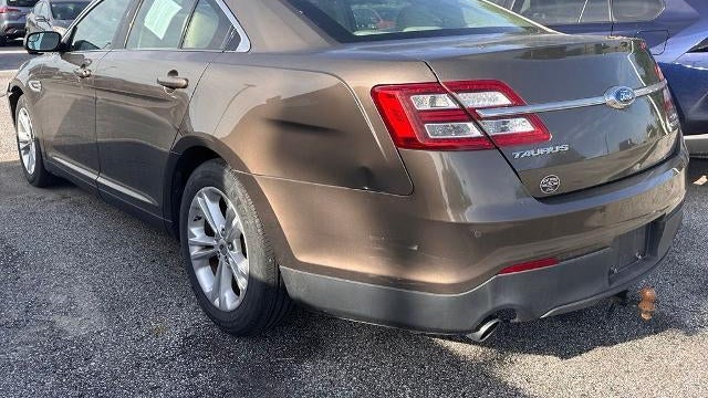 2015 Ford Taurus SEL