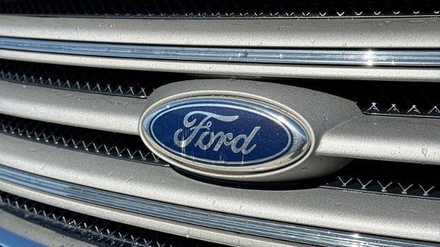 2015 Ford Taurus SEL