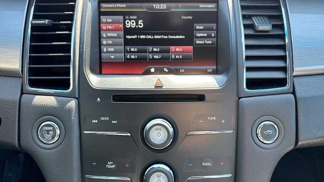 2015 Ford Taurus SEL