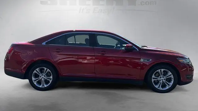 2015 Ford Taurus SEL