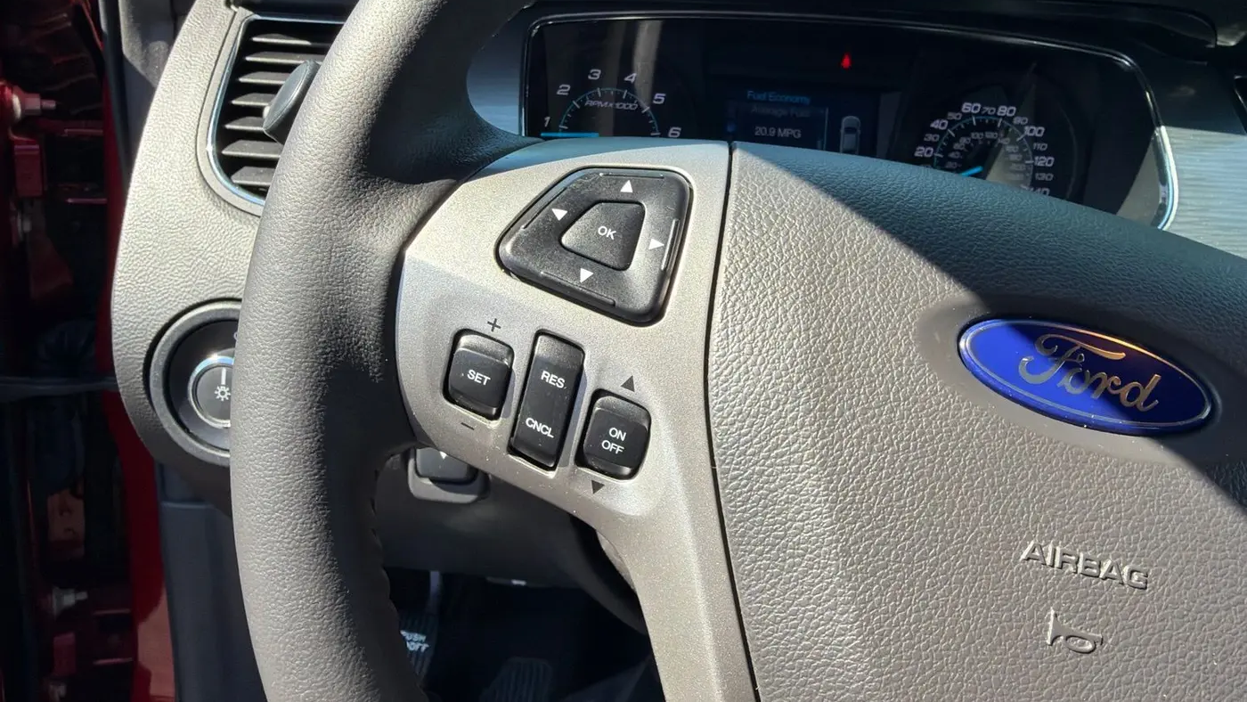 2015 Ford Taurus SEL