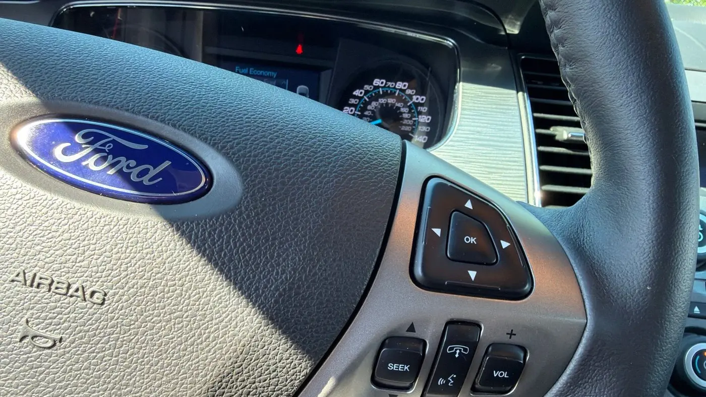 2015 Ford Taurus SEL
