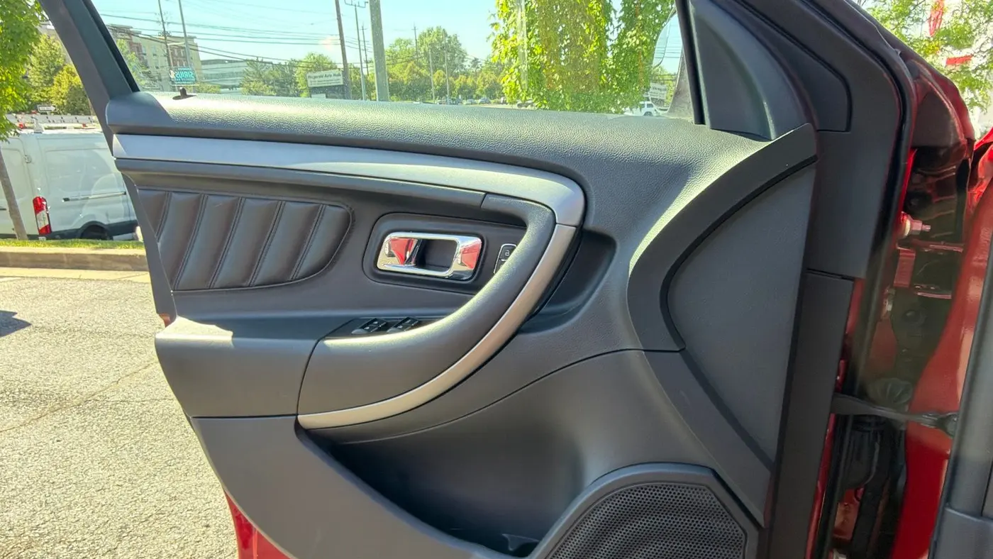 2015 Ford Taurus SEL