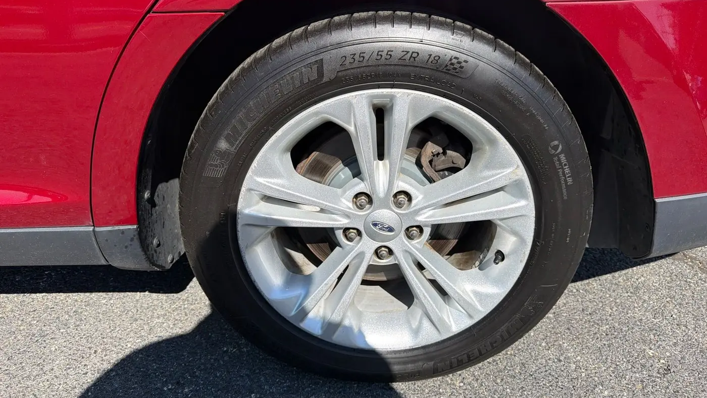 2015 Ford Taurus SEL