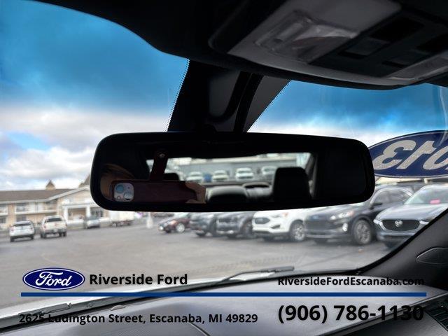 2013 Ford Taurus - $10,995