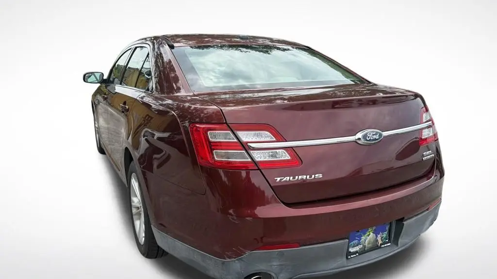 2015 Ford Taurus SEL