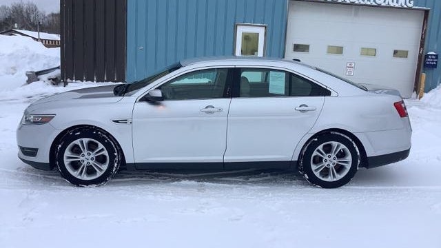 2016 Ford Taurus SEL
