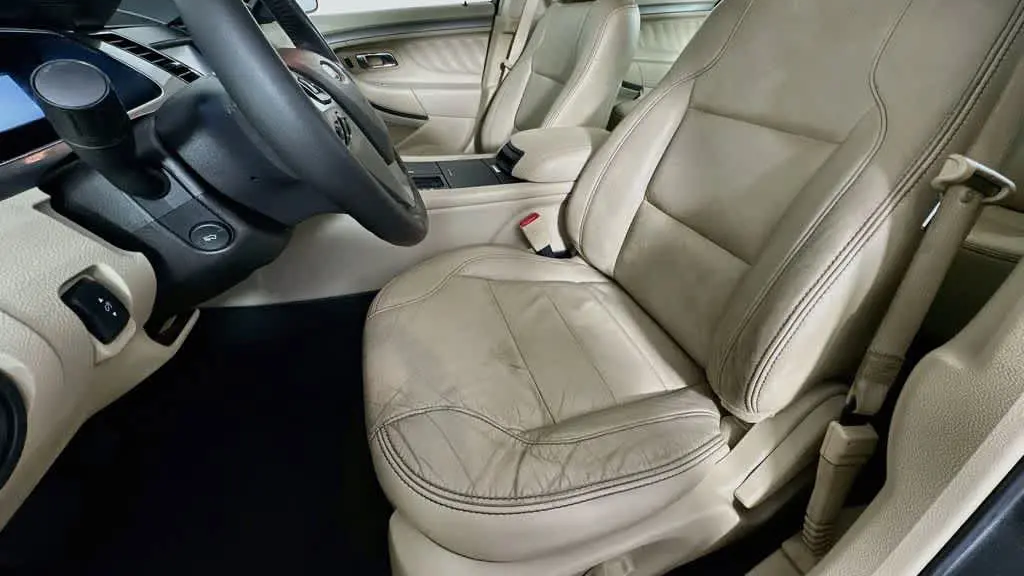 2015 Ford Taurus SEL