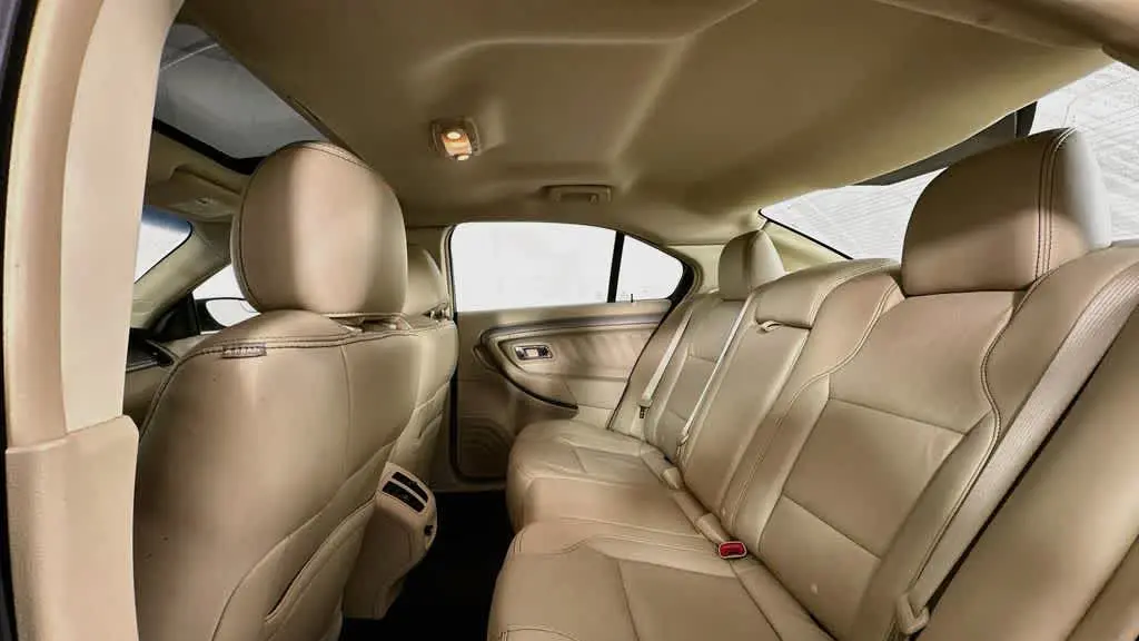 2015 Ford Taurus SEL