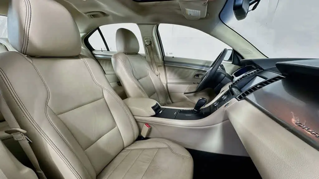 2015 Ford Taurus SEL