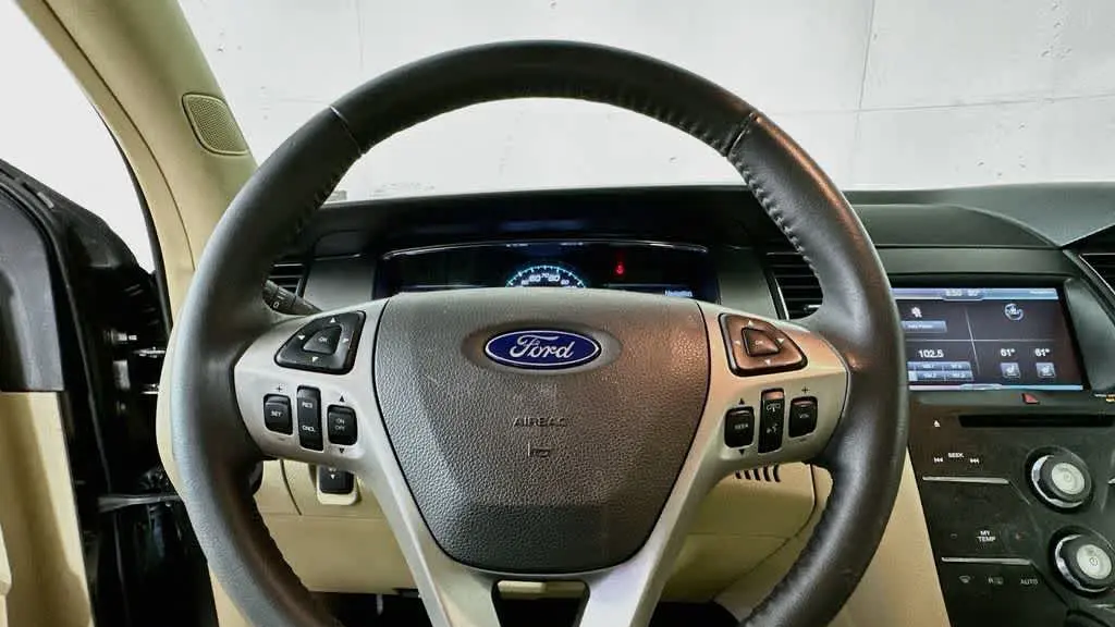 2015 Ford Taurus SEL