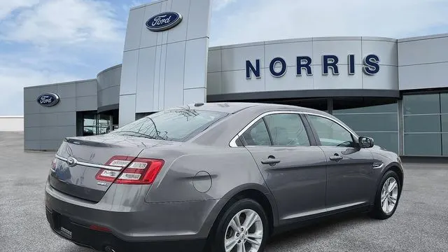2014 Ford Taurus SEL