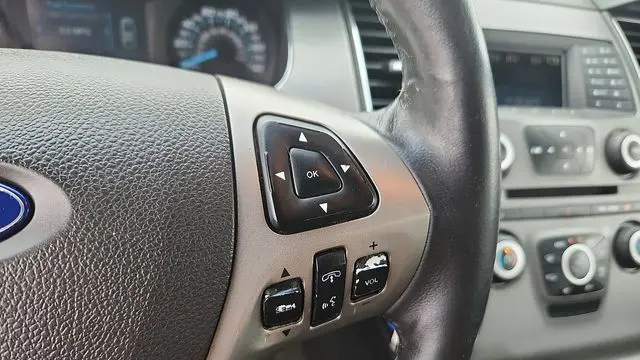 2014 Ford Taurus SEL