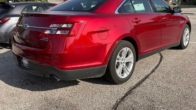 2018 Ford Taurus SEL