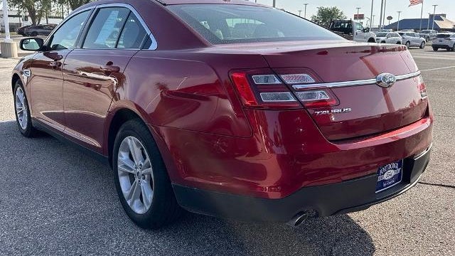 2018 Ford Taurus SEL
