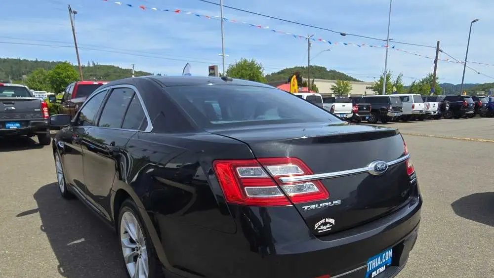 2013 Ford Taurus SEL