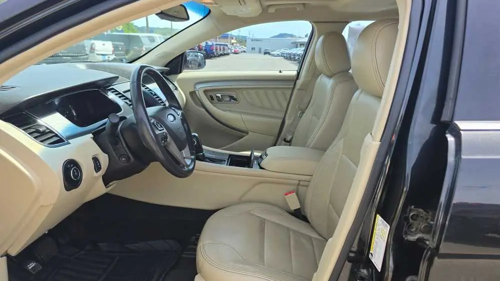 2013 Ford Taurus SEL