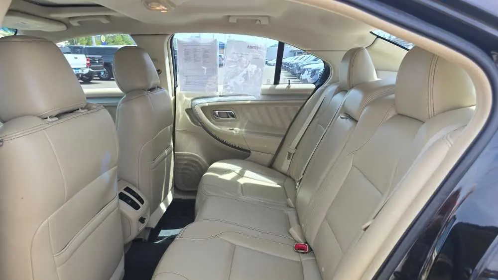 2013 Ford Taurus SEL