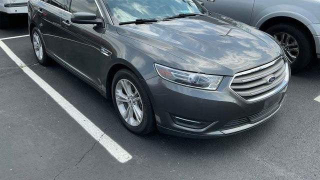 2016 Ford Taurus SEL