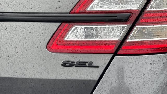 2017 Ford Taurus SEL