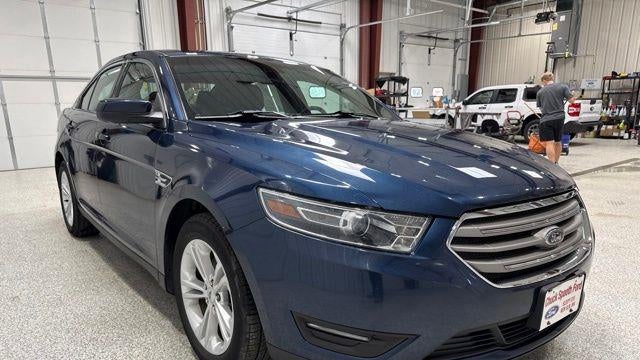 2016 Ford Taurus SEL