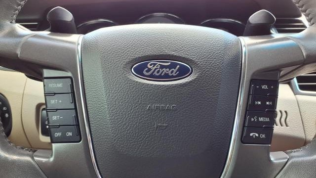 2010 Ford Taurus SEL
